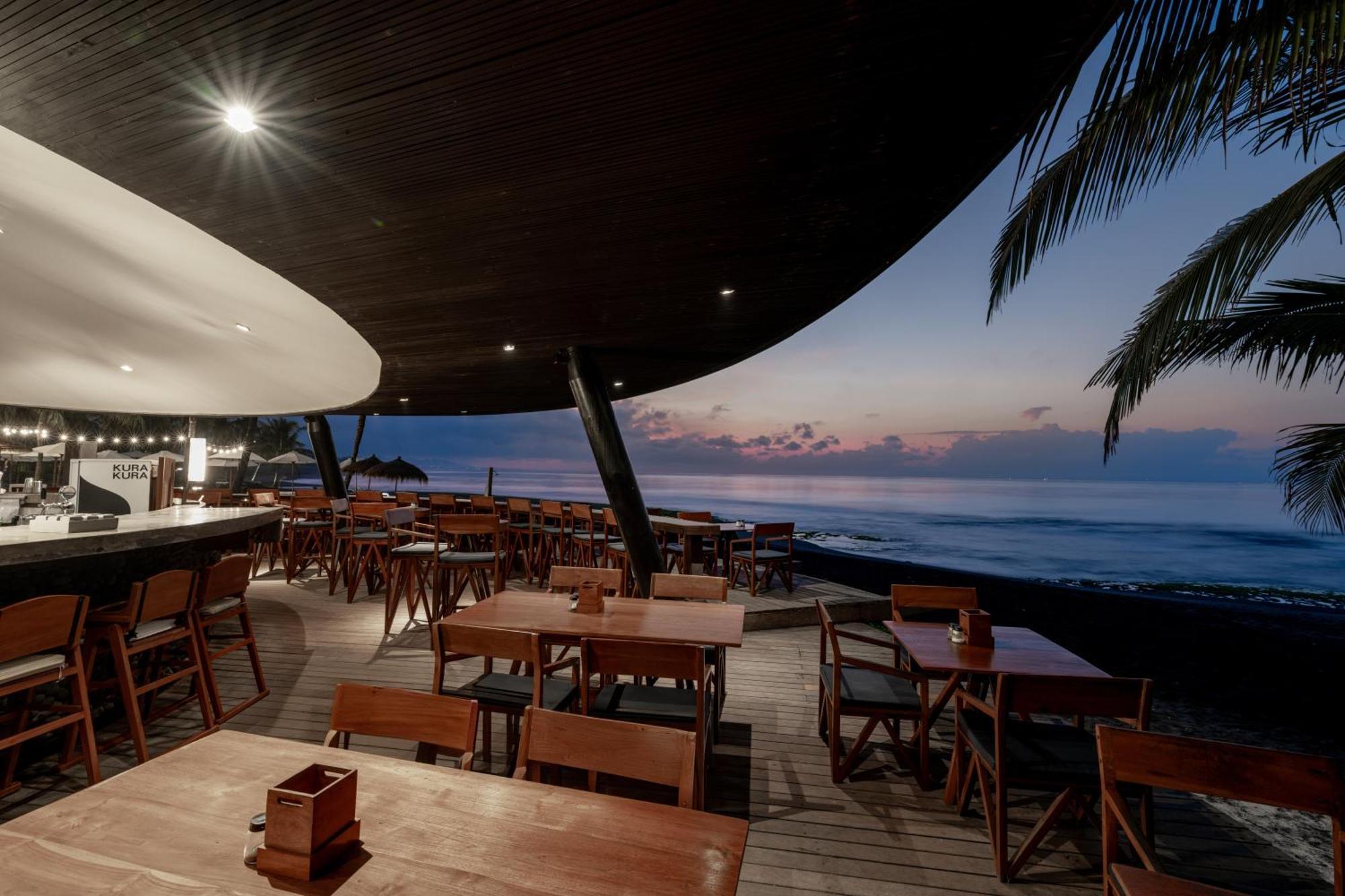 Hotel Komune And Beach Club Bali Desa Desa Keramas Exteriör bild