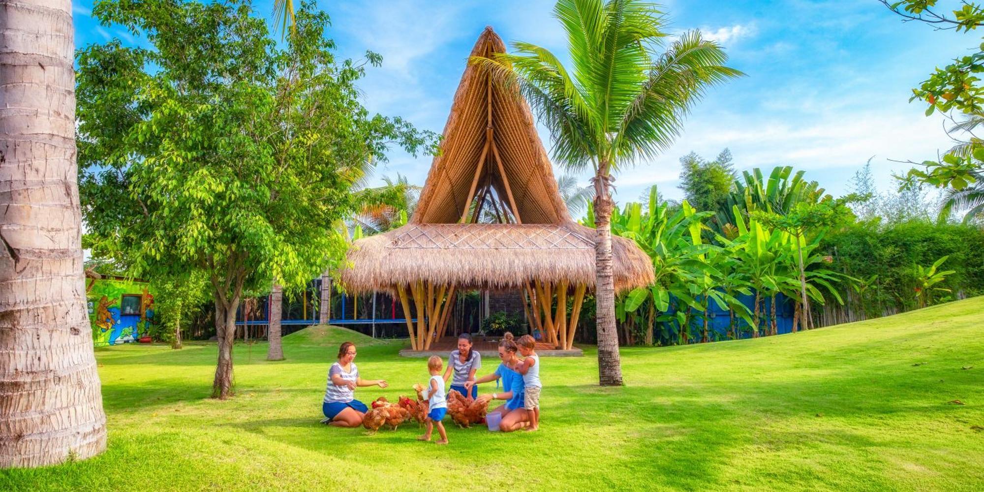 Hotel Komune And Beach Club Bali Desa Desa Keramas Exteriör bild